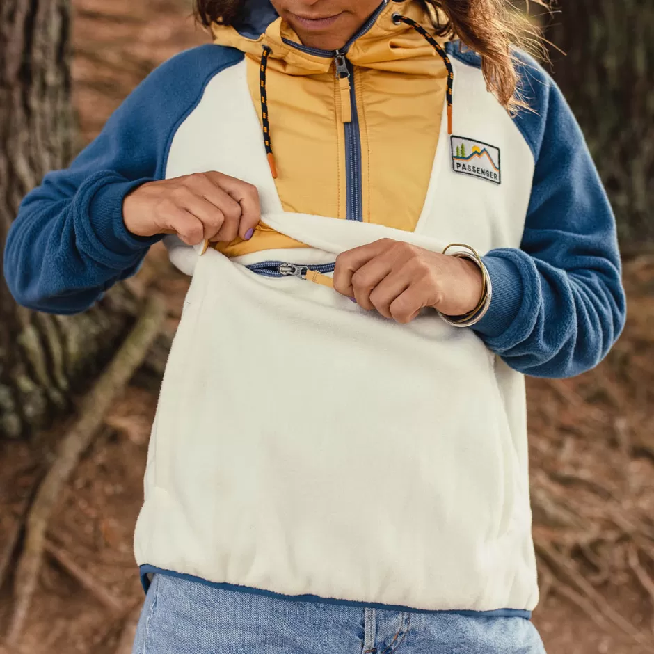 Women Passenger Fleece | Fleece | Alexander Recycled Polar Hooded Fleece