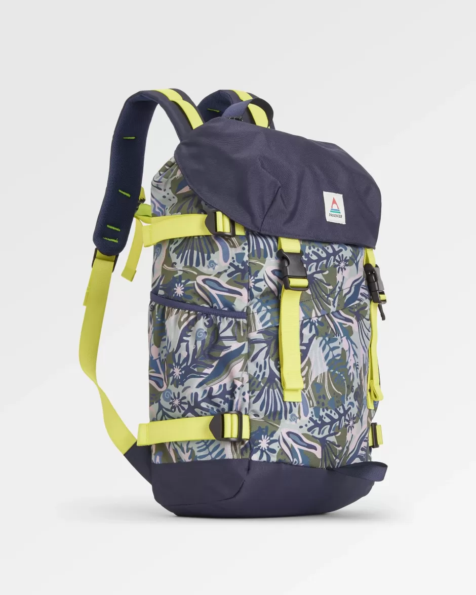 Passenger Backpacks & Bags | Backpacks & Bags | Boondocker Recycled 26L Backpack