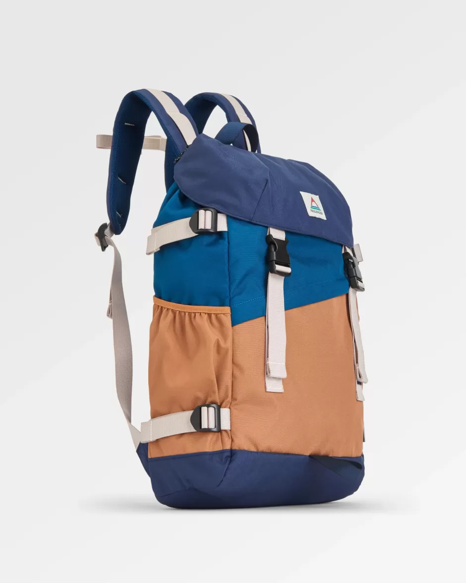 Passenger Backpacks & Bags | Backpacks & Bags | Boondocker Recycled 26L Backpack