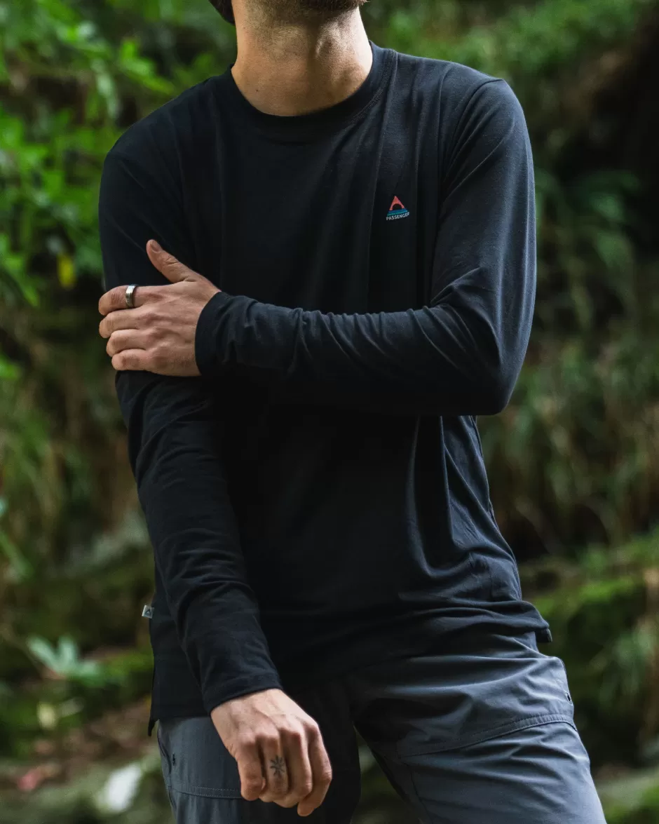 Passenger T-Shirts & Tank Tops | Activewear | Classic Active Recycled LS T-Shirt