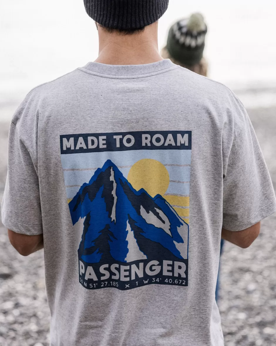 Passenger T-Shirts & Tank Tops | Men's Outlet | Distance Organic Relaxed Fit T-Shirt