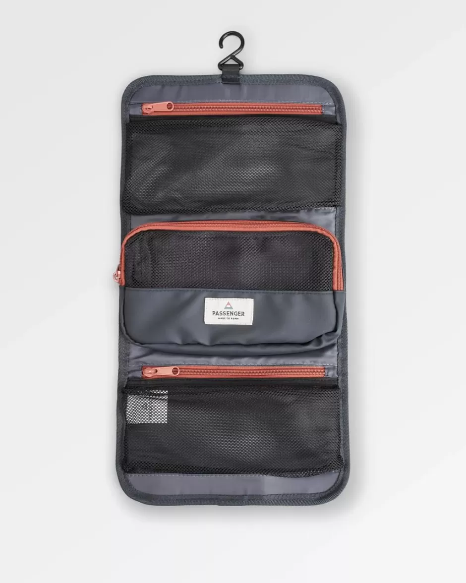 Passenger Backpacks & Bags | Backpacks & Bags | Drop Recycled Wash Kit
