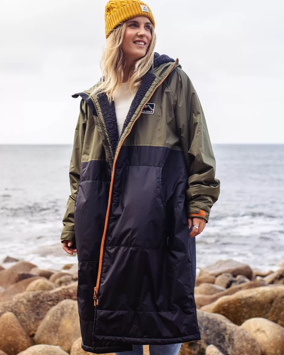 Women Passenger Surf Accessories | Surf Accessories | Roaming Recycled Sherpa Lined Changing Robe