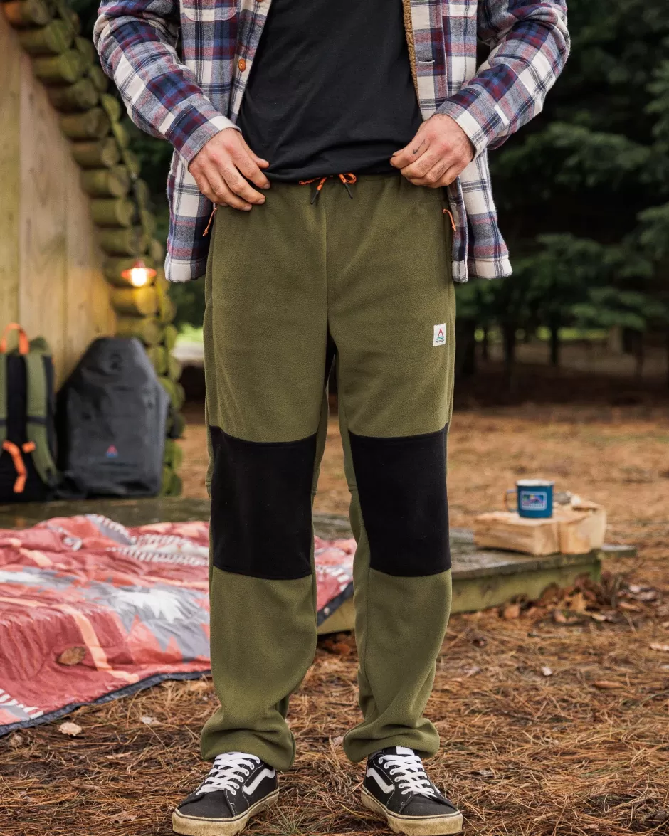 Passenger Pants | Winter Road Trip Essentials | Set Off Recycled Polar Fleece Jogger